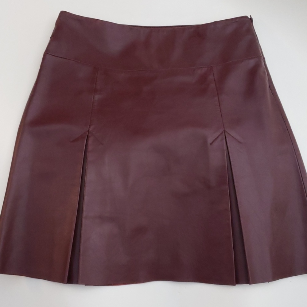 leather skirt
